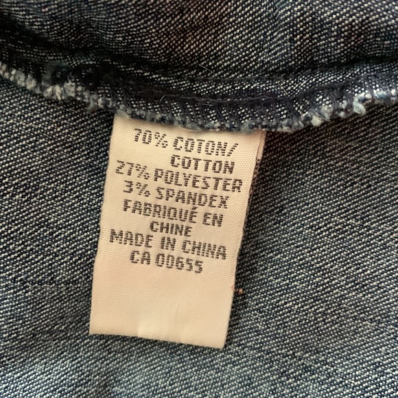 Great little distressed jean jacket. - Picture 4 of 4